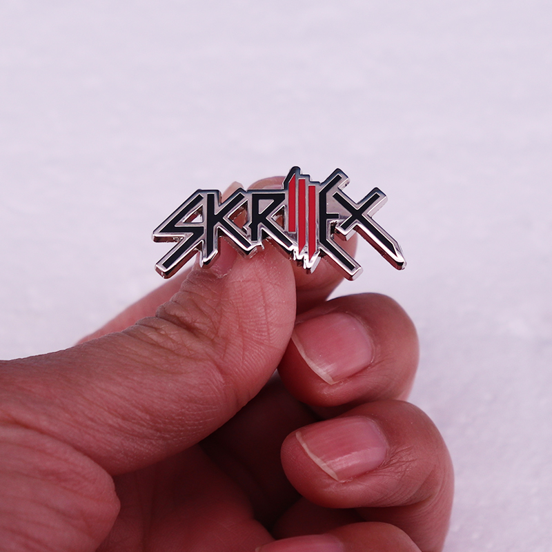 Insignia de símbolo de DJ amer - Musical Instrument Symbols reseña y precio