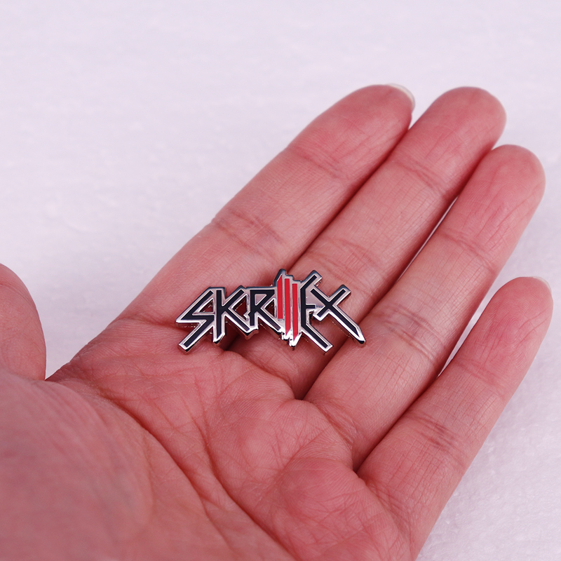 Insignia de símbolo de DJ amer - Musical Instrument Symbols reseña y precio