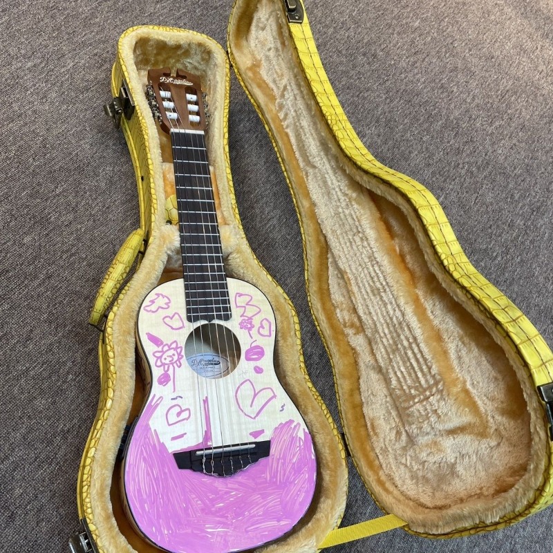 Caja de ukelele de cuero de 26 - Musical Instrument Ukulele reseña y precio